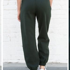 Brandy Melville Rosa sweatpants